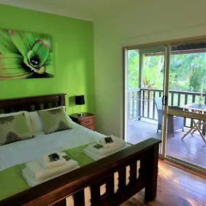 The Village Hideaway Bed & Breakfast Daintree
